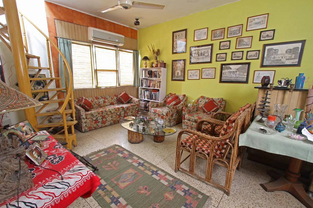 Nina Kochhar'S Homestay Nueva Delhi Exterior foto